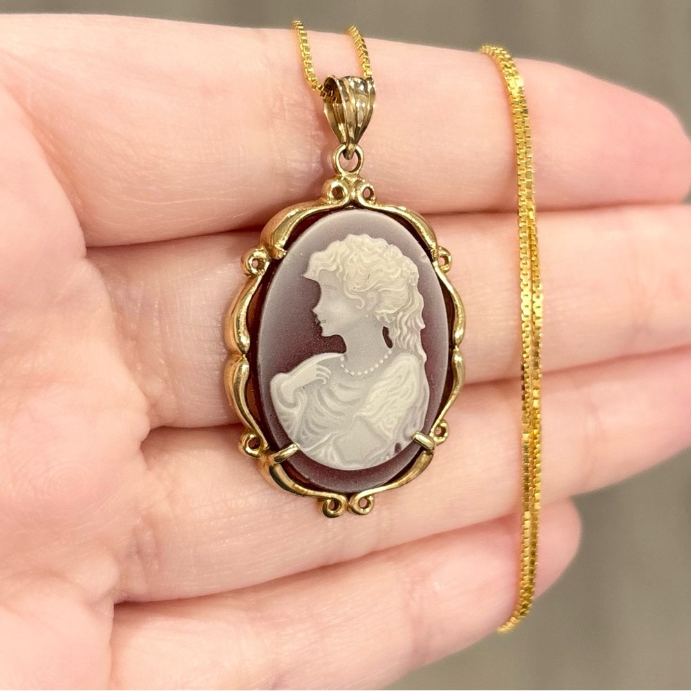 10K Large Red Agate Cameo oval vintage style yellow gold filigree pendant - Picture 4 of 10